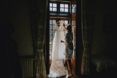 bride-with-her-dress-before-the-wedding-2022-01-18-23-52-41-utc.jpg